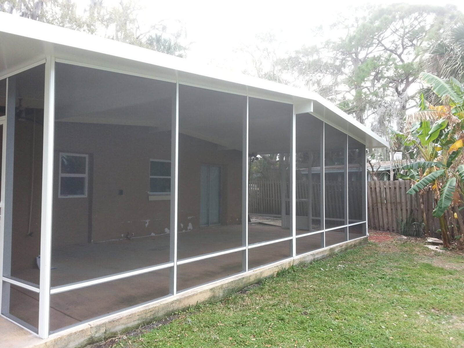 White aluminum screen room enclosure