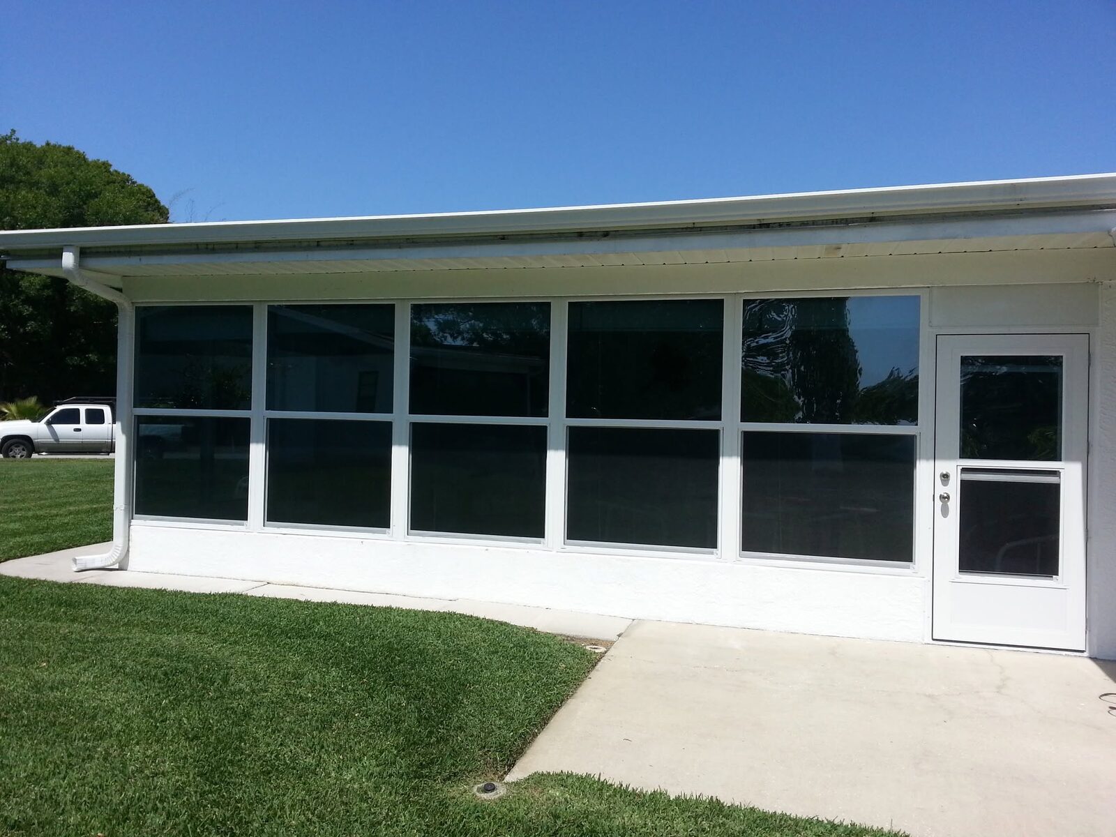Custom aluminum Florida room and sunroom addition